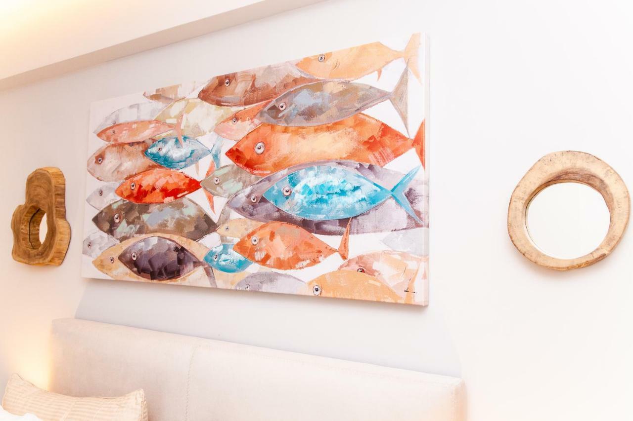 Sweet Suite Flora In Vouliagmeni เอเธนส์ ภายนอก รูปภาพ