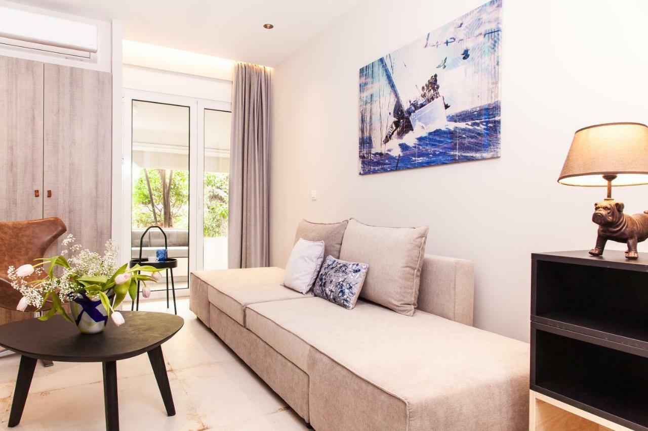 Sweet Suite Flora In Vouliagmeni เอเธนส์ ภายนอก รูปภาพ