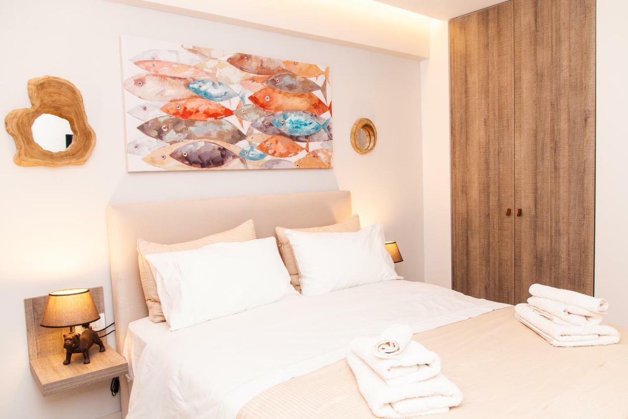 Sweet Suite Flora In Vouliagmeni เอเธนส์ ภายนอก รูปภาพ