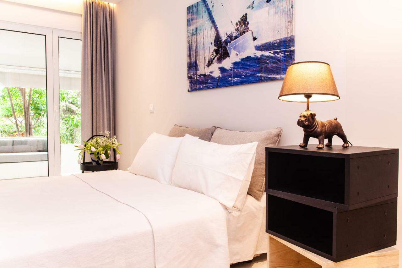 Sweet Suite Flora In Vouliagmeni เอเธนส์ ภายนอก รูปภาพ