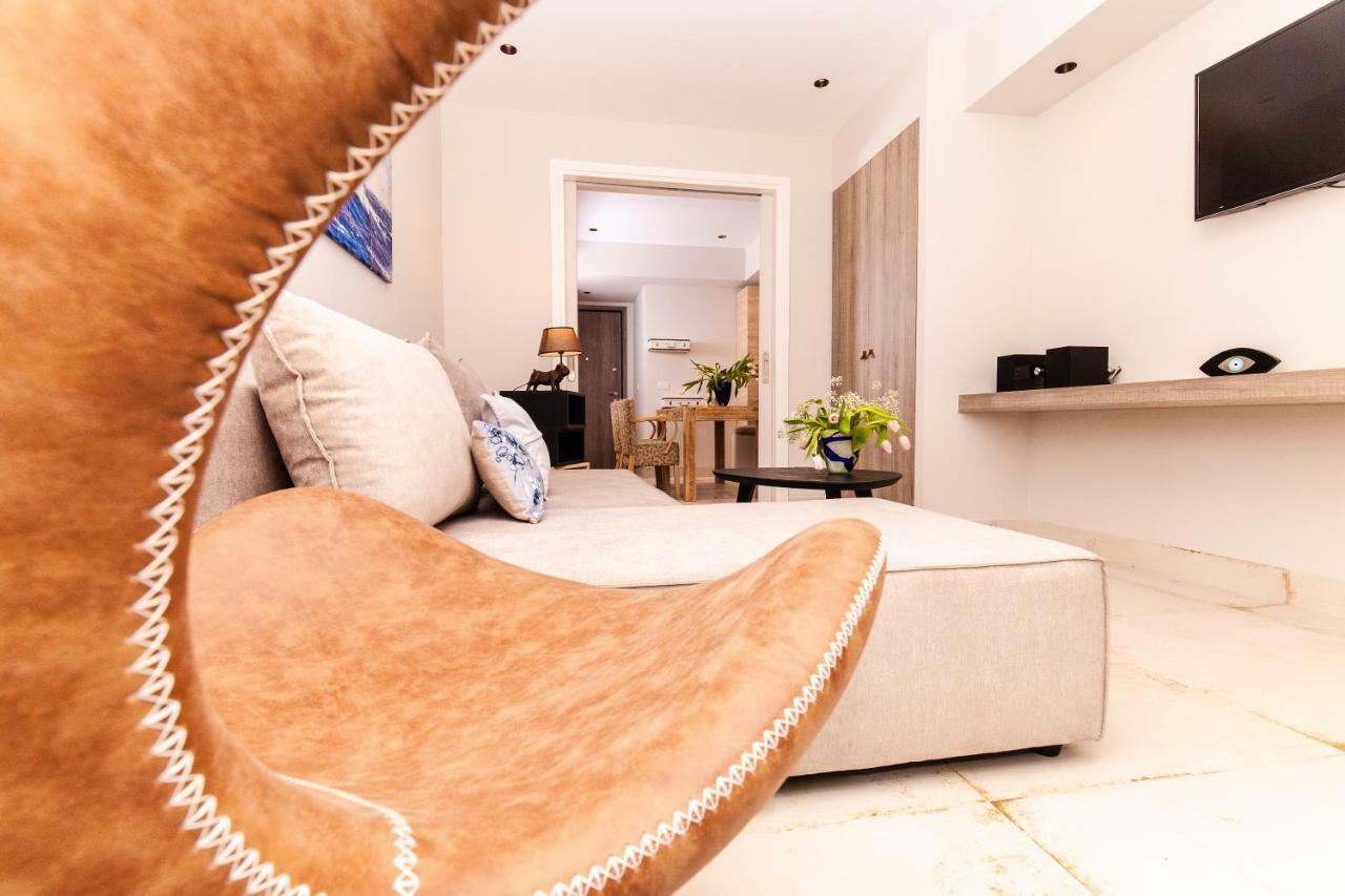 Sweet Suite Flora In Vouliagmeni เอเธนส์ ภายนอก รูปภาพ