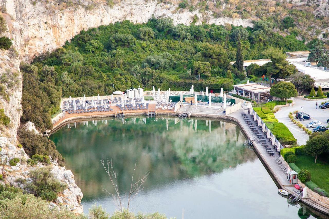 Sweet Suite Flora In Vouliagmeni เอเธนส์ ภายนอก รูปภาพ